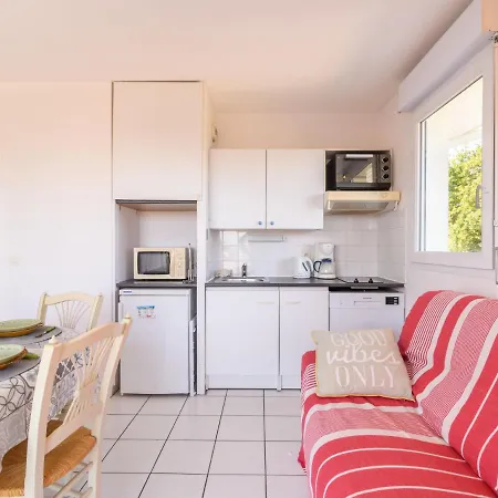 Zephyr-1 By Interhome Daire