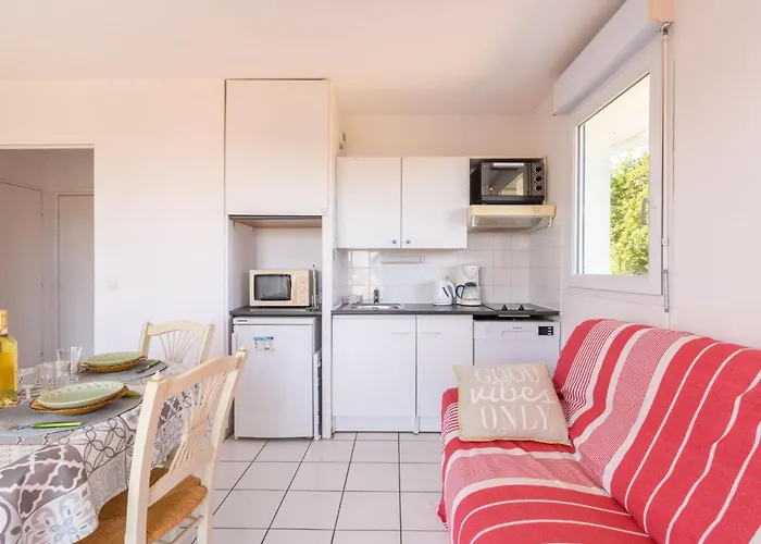 Zephyr-1 By Interhome Apartment